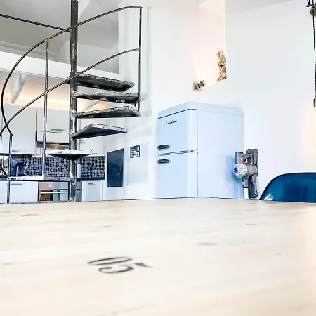 Апартаменты Loft, Carre D'or